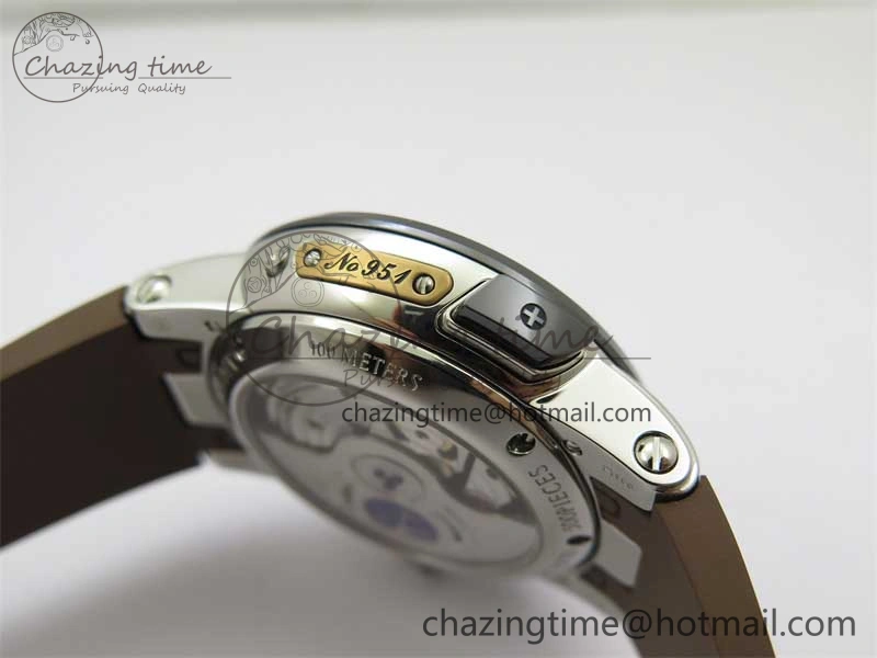 Executive El Toro SS 3EF 1:1 Best Edition Brown Dial on Brown Rubber Strap Asian UN-32