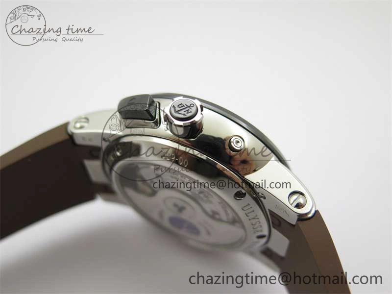 Executive El Toro SS 3EF 1:1 Best Edition Brown Dial on Brown Rubber Strap Asian UN-32