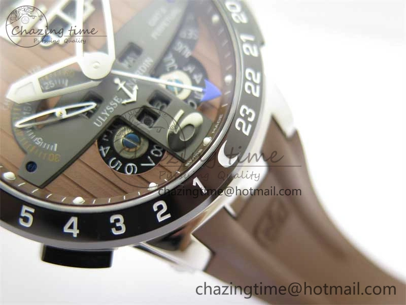 Executive El Toro SS 3EF 1:1 Best Edition Brown Dial on Brown Rubber Strap Asian UN-32