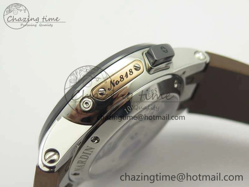 Executive Toro SS TWA 1:1 Best Edition Brown Dial On Rubber Strap Asian UN-32