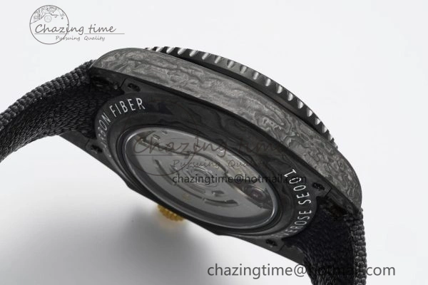 GMT Carbon DIWF Best Edition Black Textured Dial YG Markers on Black Nylon Strap SA3186 CHS