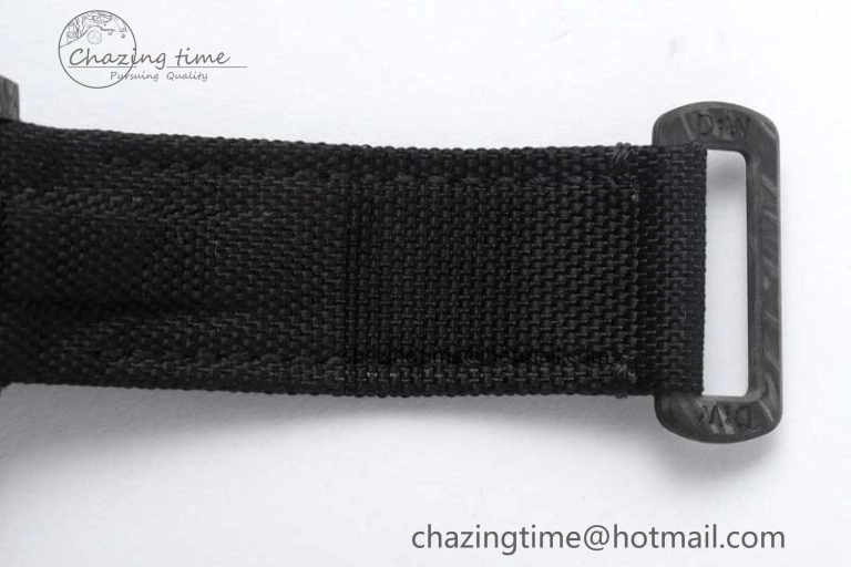 GMT DIW Carbon V6F 1:1 Best Edition Black White Black Dial on Black Nylon Strap VR3186 CHS