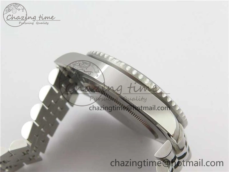 GMT Master II 126710 BLNR Batman 904L SS Noob 1:1 Best Edition on Bracelet A3285 (Correct Hand Stack)