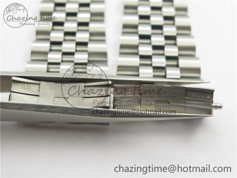 GMT Master II 126710 BLNR Batman 904L SS Noob 1:1 Best Edition on Bracelet A3285 (Correct Hand Stack)