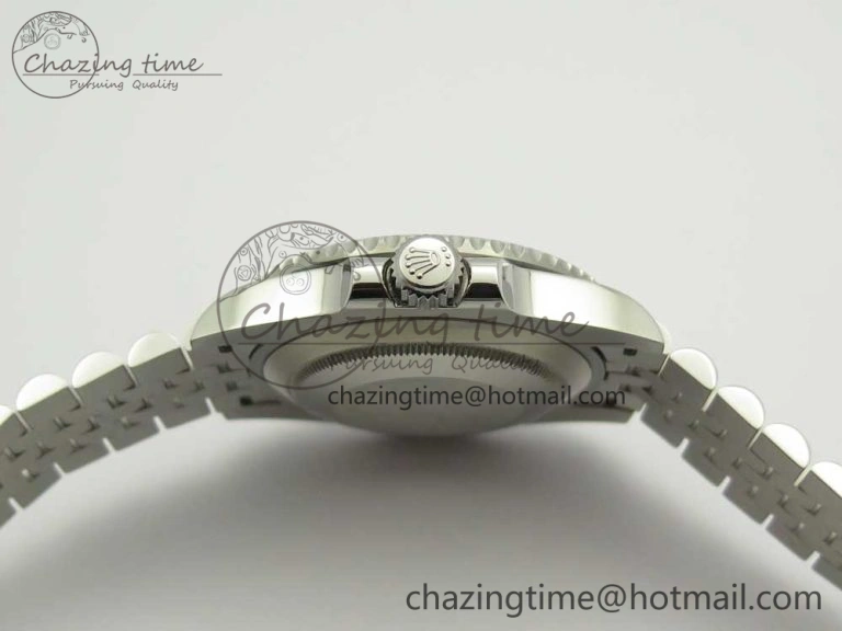 GMT-Master II 126710 BLRO BPF Black Green Ceramic Bezel SS Black Dial on SS Jubilee Bracelet A2836