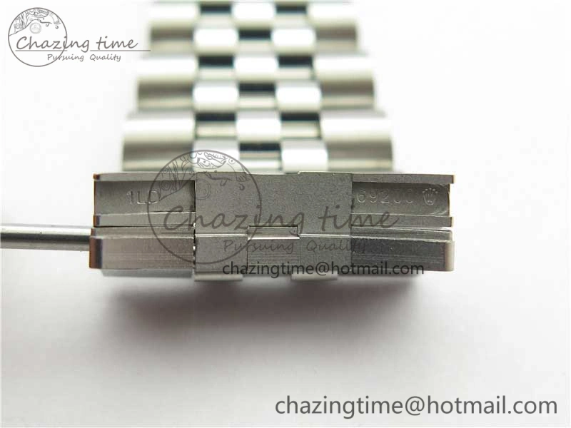 GMT Master II 126710 BLRO Real Ceramic 904L SS Noob 1:1 Best Edition on Bracelet A3285 (Correct Hand Stack)