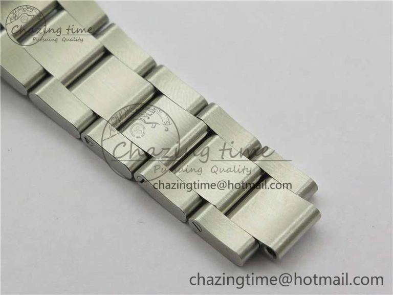 GMT Master II 126710 White Black T Crystal VRF Best Edition Black Dial On SS Paved CrystalBracelet  A3186 CHS