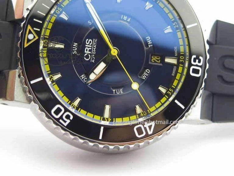 Great Barrier Reef Limited Edition II SS Black Dial On Black Rubber Strap A2836