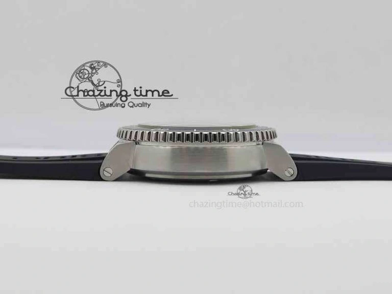 Great Barrier Reef Limited Edition II SS Black Dial On Black Rubber Strap A2836