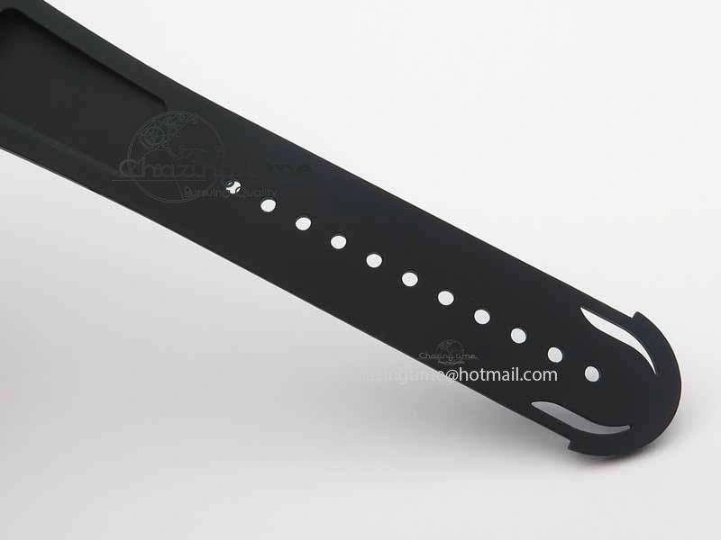Great Barrier Reef Limited Edition II SS Black Dial On Black Rubber Strap A2836