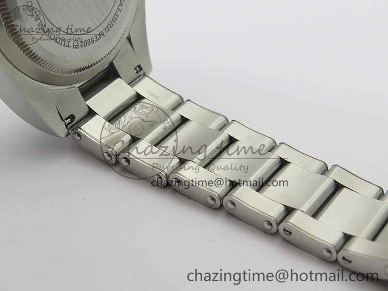 Heritage 2016 Black Bay Shield ZF 1:1 Best Edition Green Bezel On SS Bracelet A2824