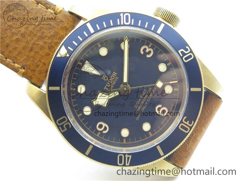 Heritage Black Bay Bronze Blue XF 1:1 Best Edition on Aged Brown Leather Strap A5612 V3 (Free Nato Strap)