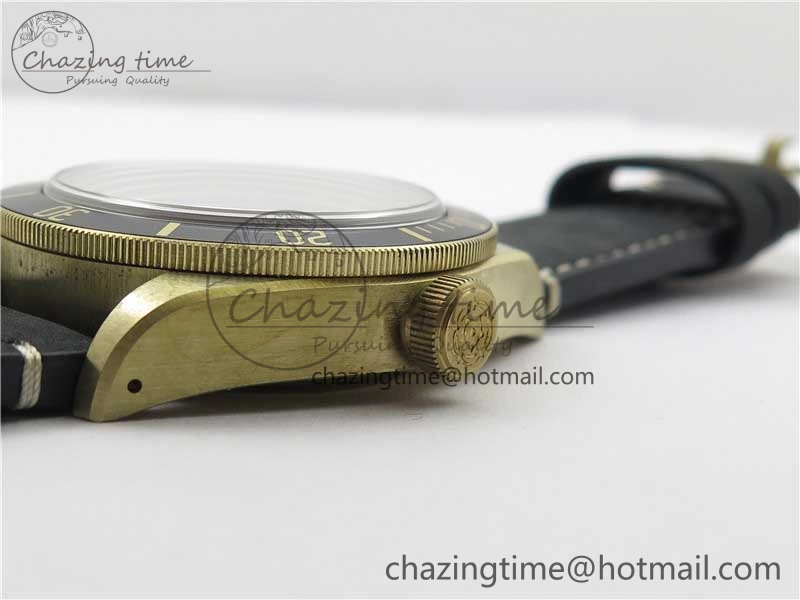 Heritage Black Bay Bronze Gray XF 1:1 Best Edition on Leather Strap A5612 (Free Nylon Strap)
