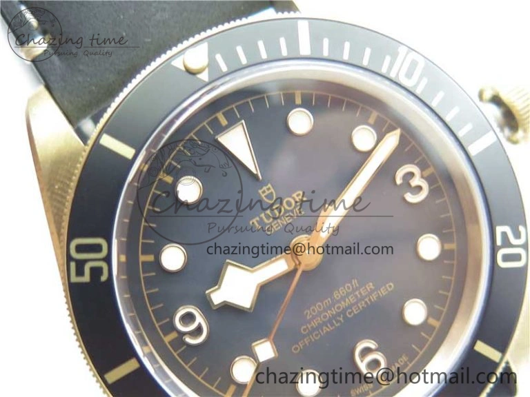Heritage Black Bay Bronze Gray XF 1:1 Best Edition on Leather Strap A5612 (Free Nylon Strap)