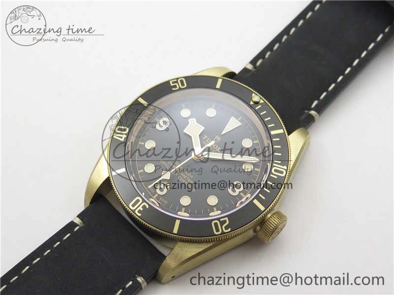 Heritage Black Bay Bronze Gray XF 1:1 Best Edition on Leather Strap A5612 (Free Nylon Strap)