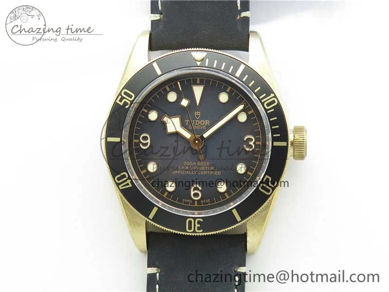 Heritage Black Bay Bronze Gray XF 1:1 Best Edition on Leather Strap A5612 (Free Nylon Strap)