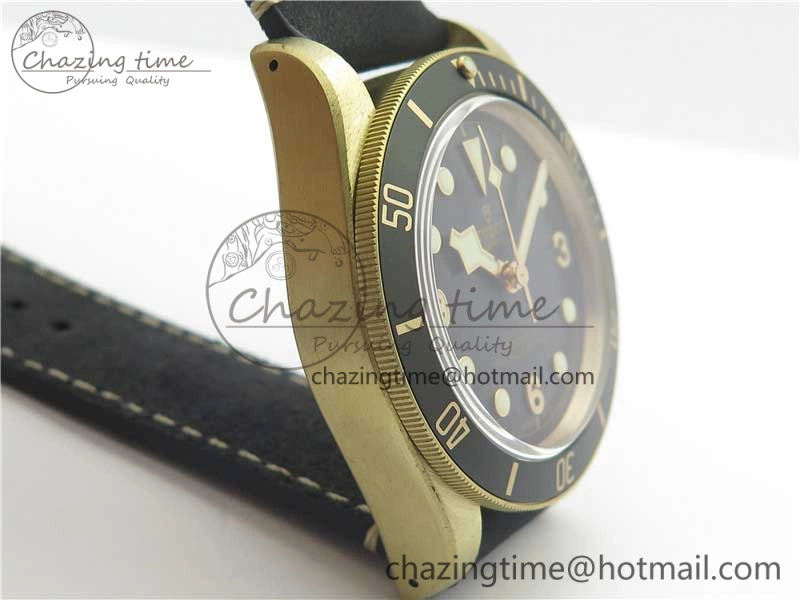 Heritage Black Bay Bronze Gray ZF 1:1 Best Edition on Leather Strap A2824