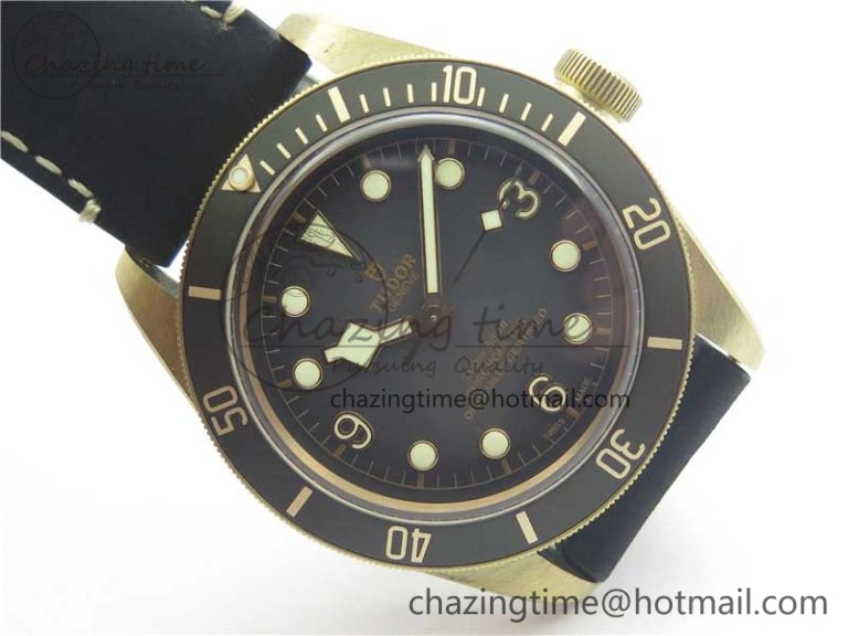 Heritage Black Bay Bronze Gray ZF 1:1 Best Edition on Leather Strap A2824