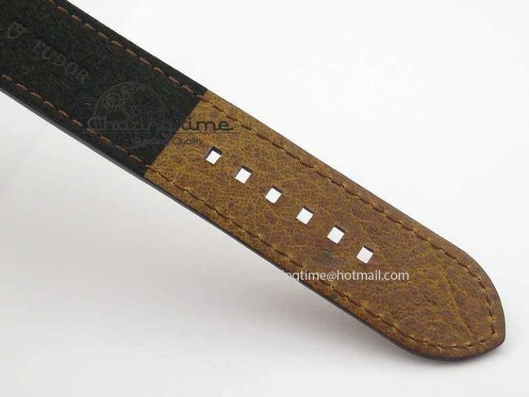 Heritage Black Bay Bronze V6F Best Edition On Brown Leather Strap A2824 ( Free Nato Strap ) V3