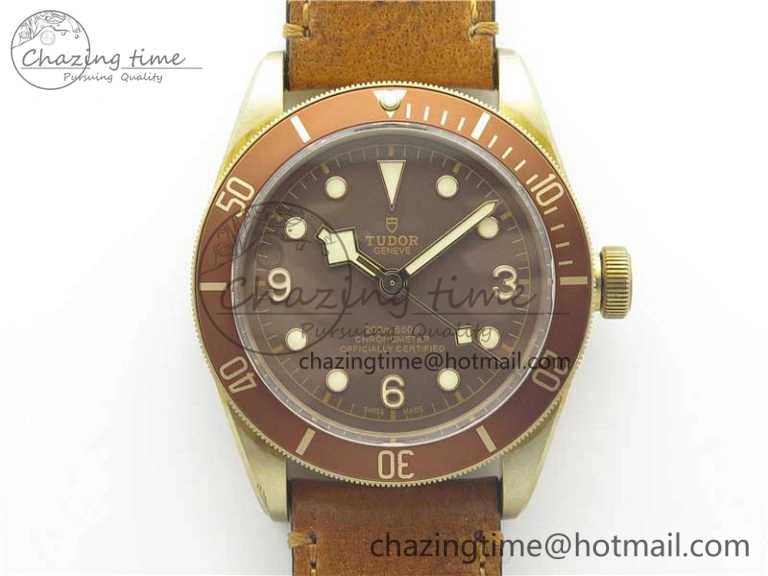 Heritage Black Bay Bronze XF 1:1 Best Edition on Brown Leather Strap A5612 V5  (Free Nato Strap)