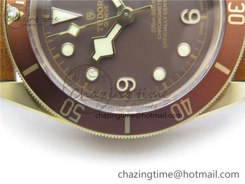 Heritage Black Bay Bronze XF 1:1 Best Edition on Brown Leather Strap A5612 V5  (Free Nato Strap)