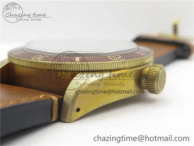 Heritage Black Bay Bronze XF 1:1 Best Edition on Brown Leather Strap A5612 V5  (Free Nato Strap)