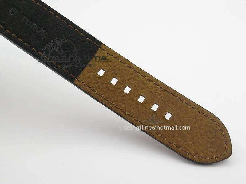 Heritage Black Bay Bronze ZF 1:1 Best Edition On Aged Brown Leather Strap A2824 V2