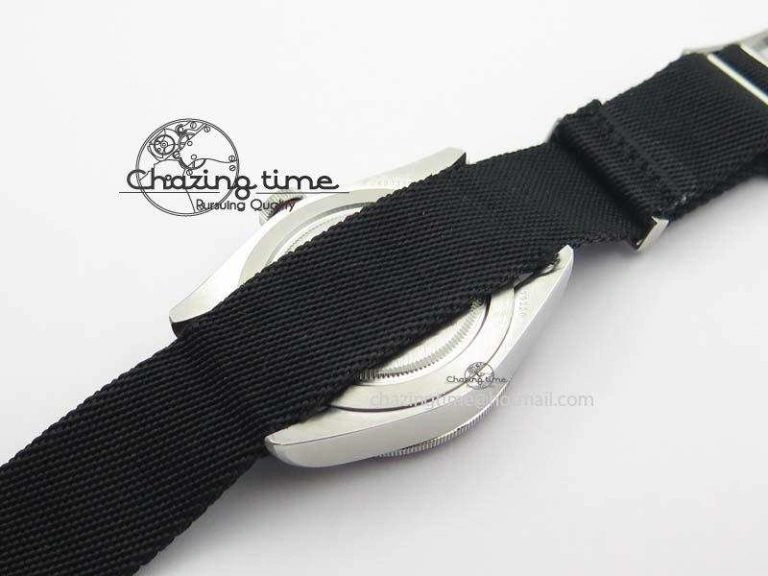 Heritage Black Bay ZF 1:1 Best Edition On Nato Strap A2824 V4 ( Free SS Bracelet )