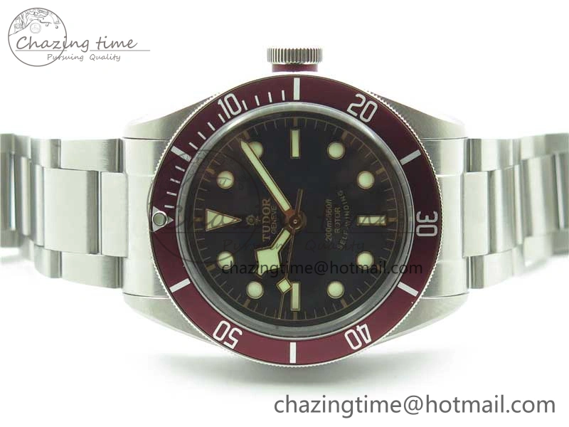Heritage Black Bay ZF 1:1 Best Edition on Bracelet A2824 ( Red )