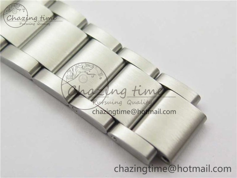 Heritage Black Bay ZF 1:1 Best Edition on Bracelet A2824 ( Red )