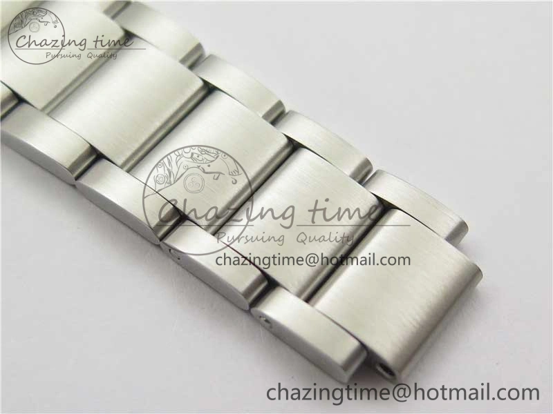 Heritage Black Bay ZF 1:1 Best Edition on Bracelet A2824 ( Red )