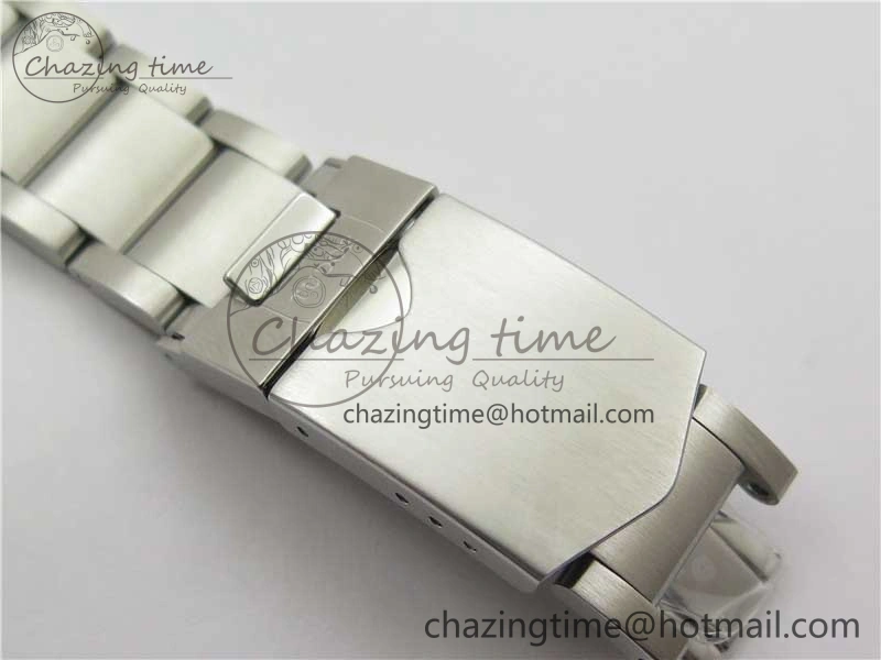Heritage Black Bay ZF 1:1 Best Edition on Bracelet A2824 ( Red )