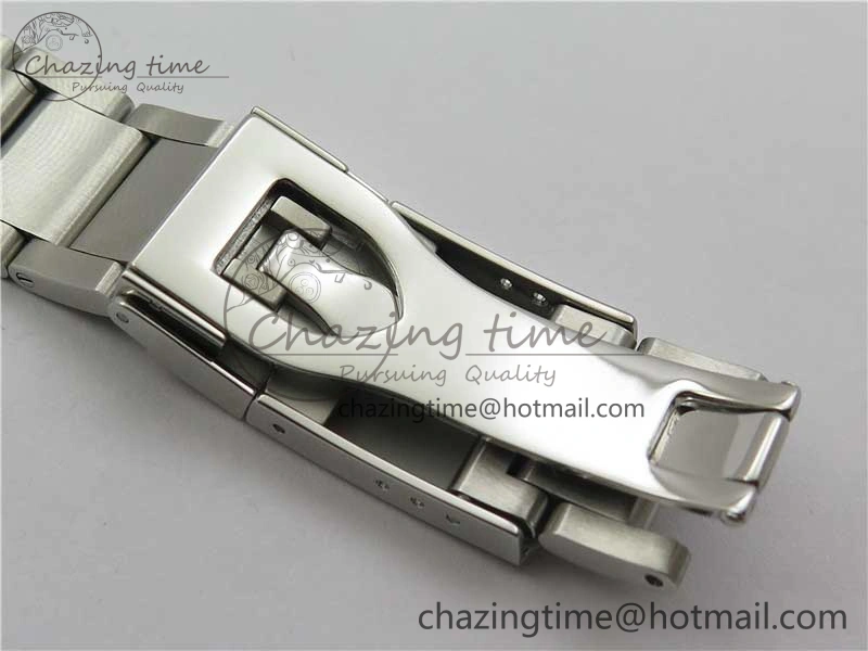 Heritage Black Bay ZF 1:1 Best Edition on Bracelet A2824 ( Red )