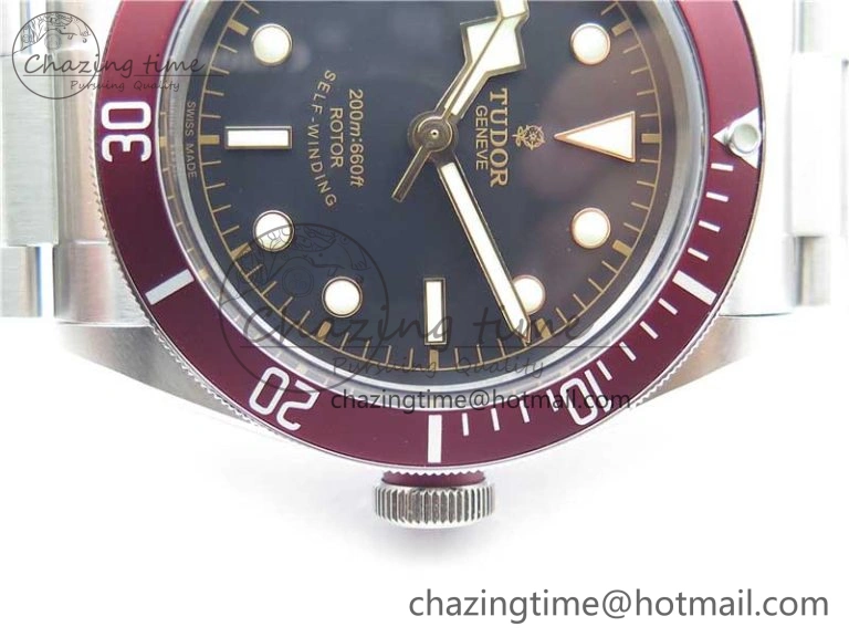 Heritage Black Bay ZF 1:1 Best Edition on Bracelet A2824 ( Red )