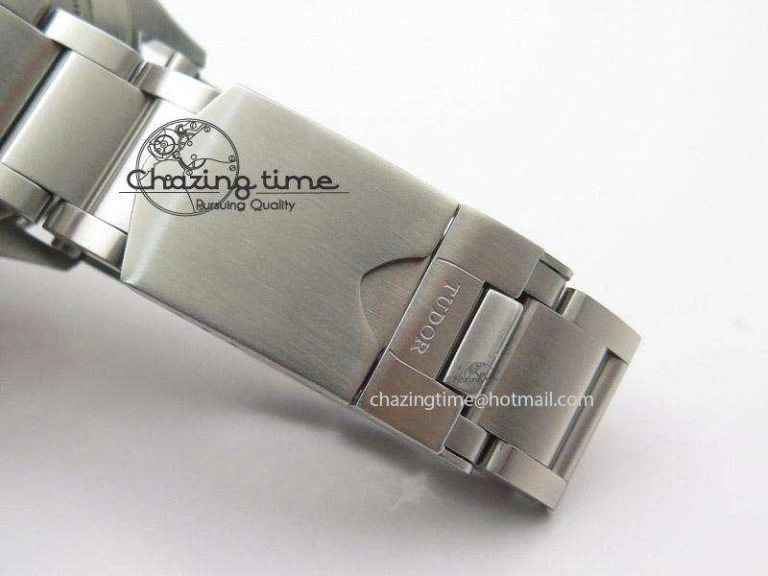 Heritage Ranger SS V6F 1:1 Best Edition Black Dial on SS Bracelet A2824 V2