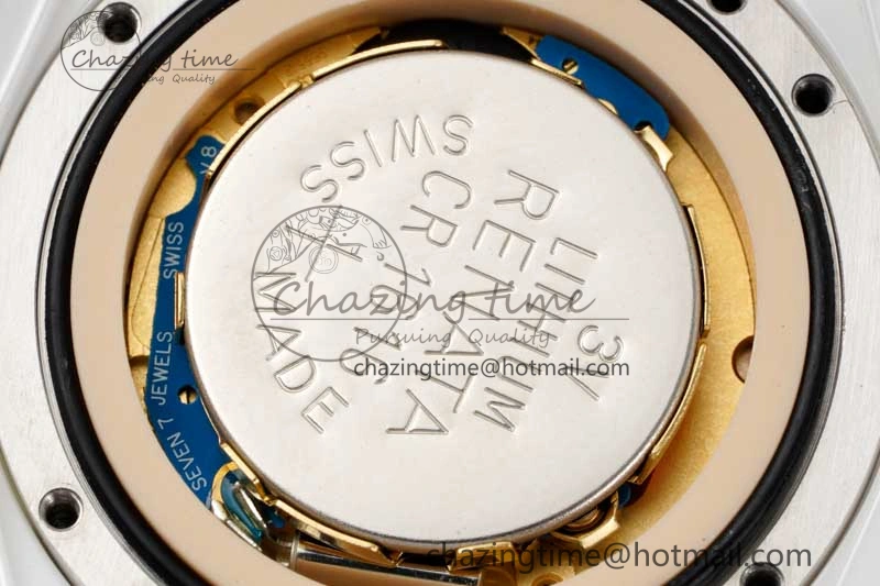 J13 33mm White Ceramic HTF 1:1 Best Edition Mirror Numbers Dial on Bracelet Swiss Quartz