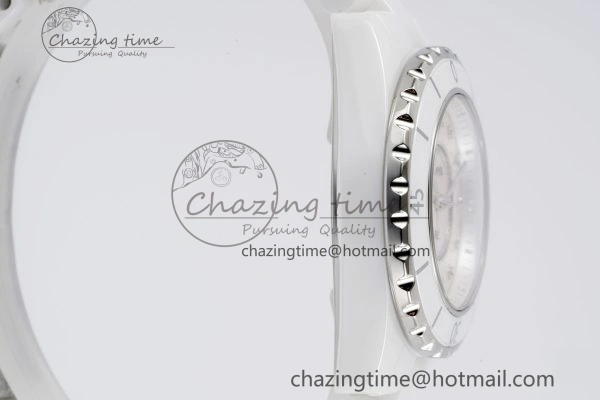J13 33mm XF 1:1 Best Edition White Korea Ceramic Pink No Date Diamonds Dial on Bracelet Swiss Quartz
