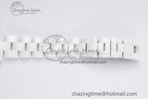 J13 33mm XF 1:1 Best Edition White Korea Ceramic White No Date Diamonds Dial on Bracelet Swiss Quartz