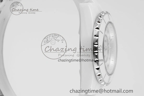 J13 33mm XF 1:1 Best Edition White Korea Ceramic White No Date Diamonds Dial on Bracelet Swiss Quartz