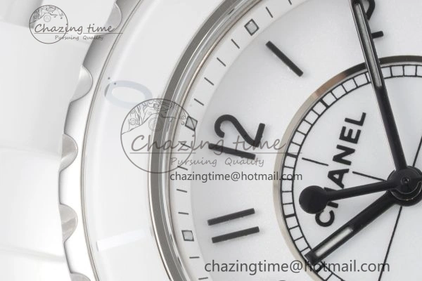 J13 33mm XF 1:1 Best Edition White Korea Ceramic White Numeral Dial on Bracelet Swiss Quartz