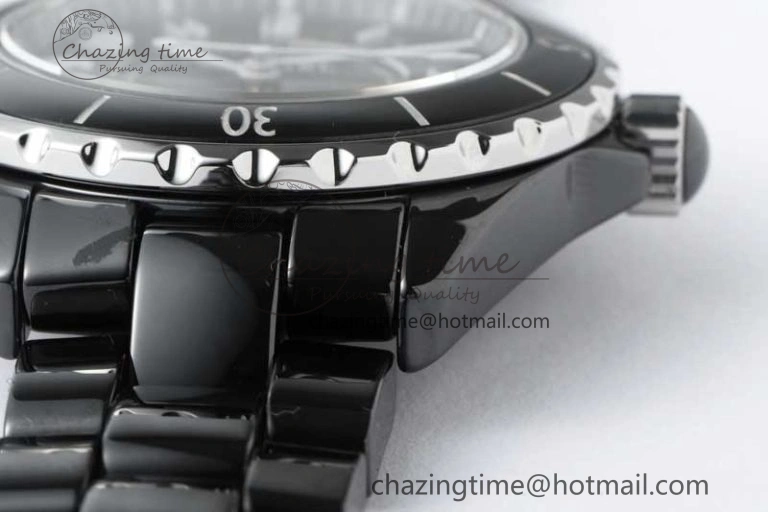 J13 38mm HTF 1:1 Best Edition Black Korea Ceramic Numeral Markers Dial on Bracelet A2892