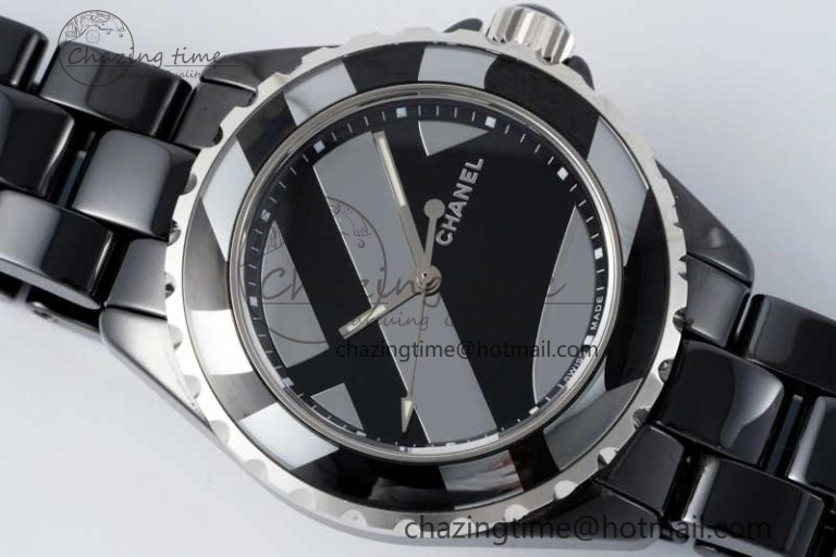 J13 38mm HTF 1:1 Best Edition Black Korea Ceramic Stripe Dial on Bracelet A2892