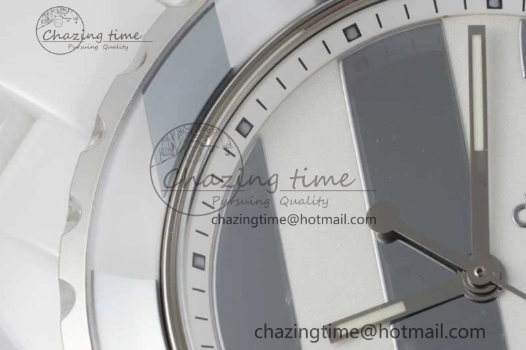 J13 38mm HTF 1:1 Best Edition White Korea Ceramic Stripe Dial on Bracelet A2892