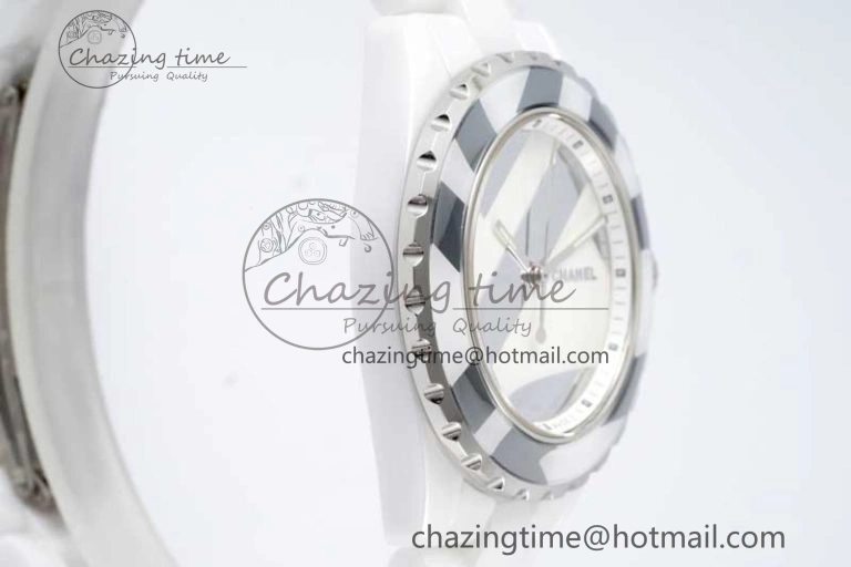 J13 38mm HTF 1:1 Best Edition White Korea Ceramic Stripe Dial on Bracelet A2892