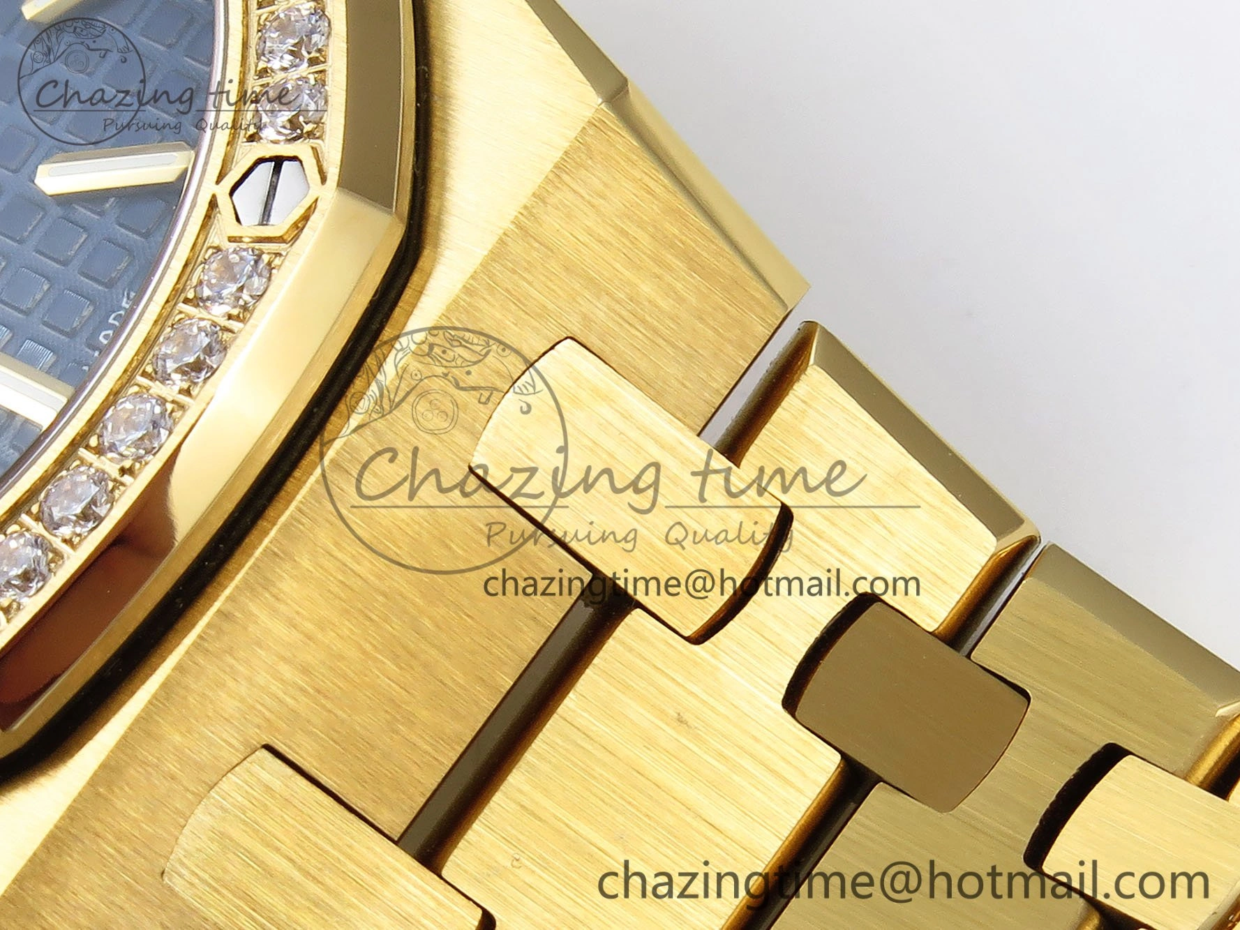 Lady Royal Oak 33mm 67651 Diamonds Bezel YG ZF 1:1 Best Edition Blue Textured Dial on YG Bracelet RONDA Quartz
