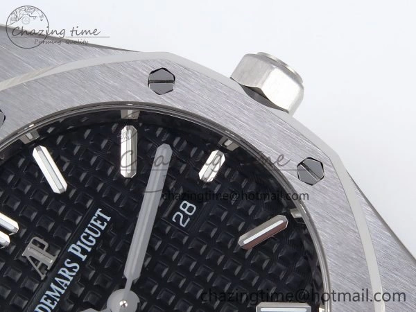 Lady Royal Oak 33mm 67651 SS ZF 1:1 Best Edition Black Textured Dial on SS Bracelet RONDA Quartz