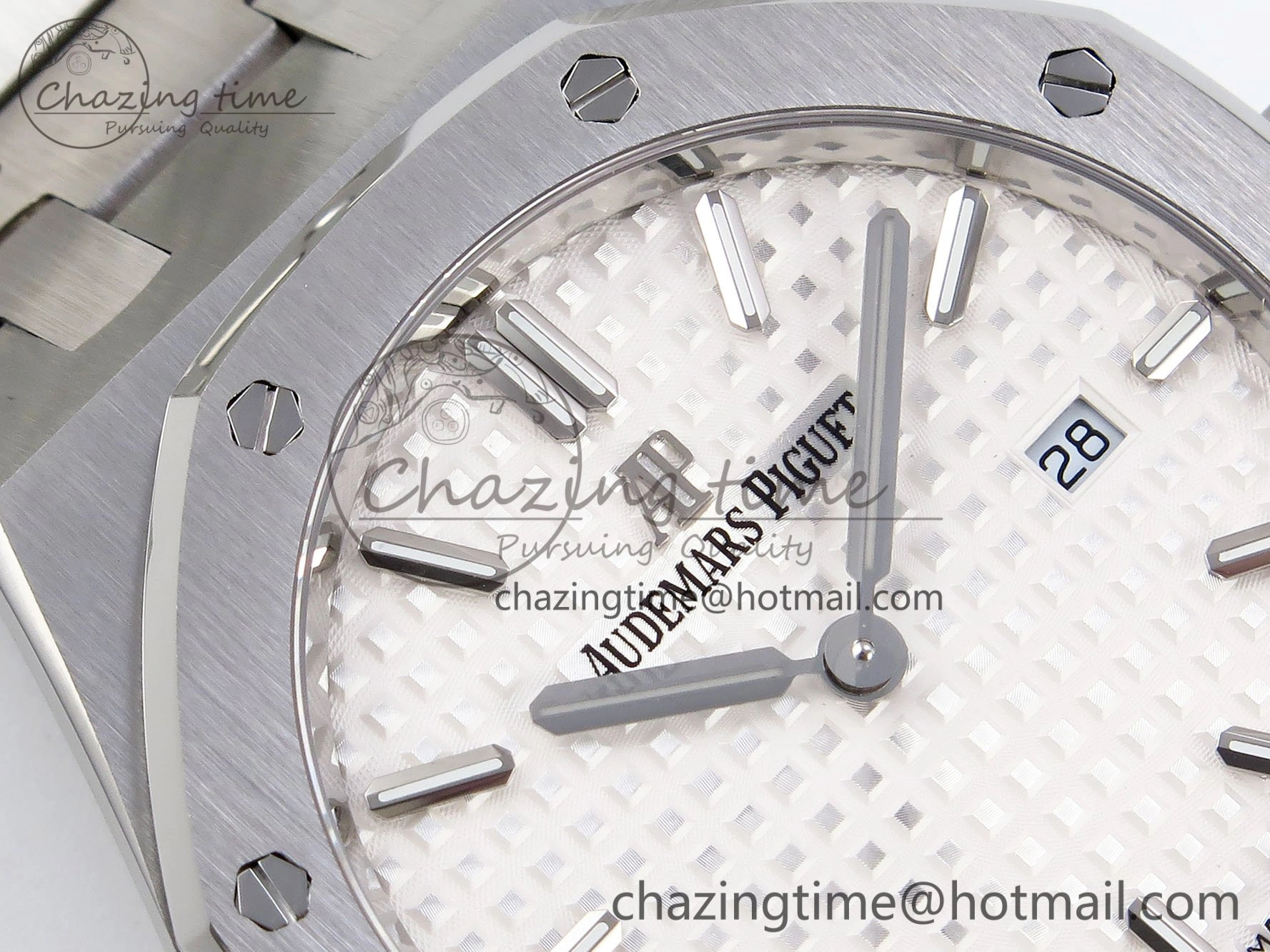 Lady Royal Oak 33mm 67651 SS ZF 1:1 Best Edition White Textured Dial on SS Bracelet RONDA Quartz