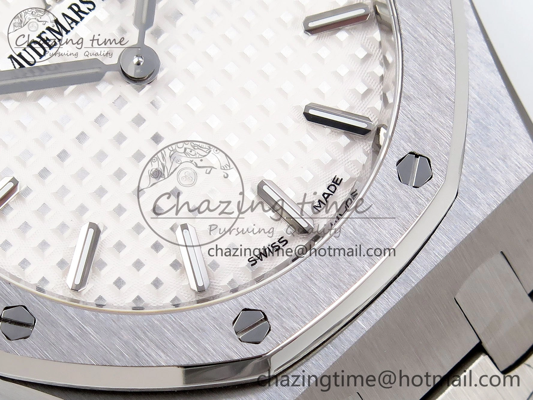 Lady Royal Oak 33mm 67651 SS ZF 1:1 Best Edition White Textured Dial on SS Bracelet RONDA Quartz