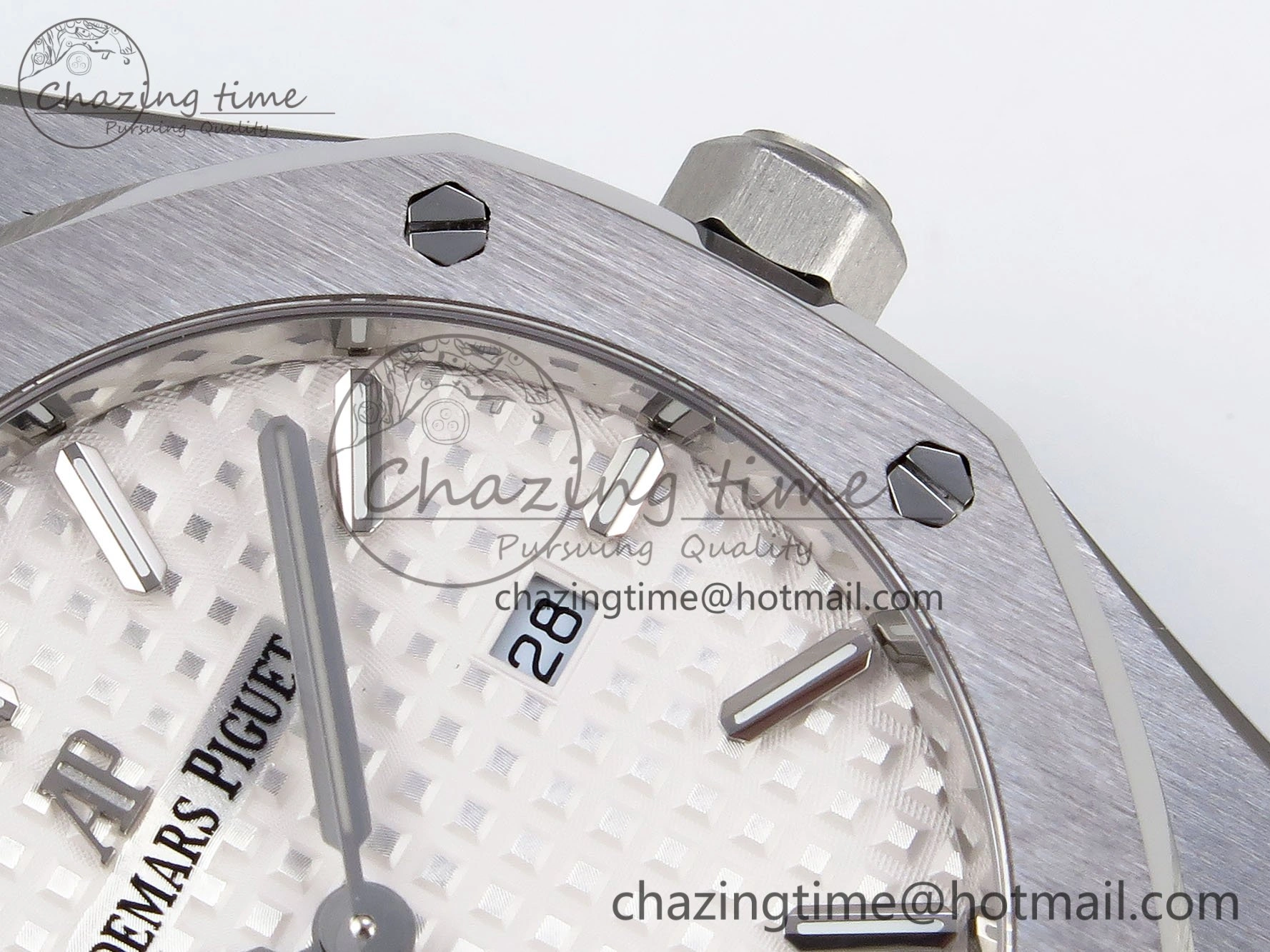 Lady Royal Oak 33mm 67651 SS ZF 1:1 Best Edition White Textured Dial on SS Bracelet RONDA Quartz