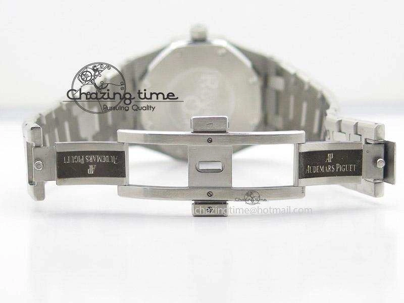Lady Royal Oak 33mm SS Blue Textured Dial on SS Bracelet RONDA Quartz